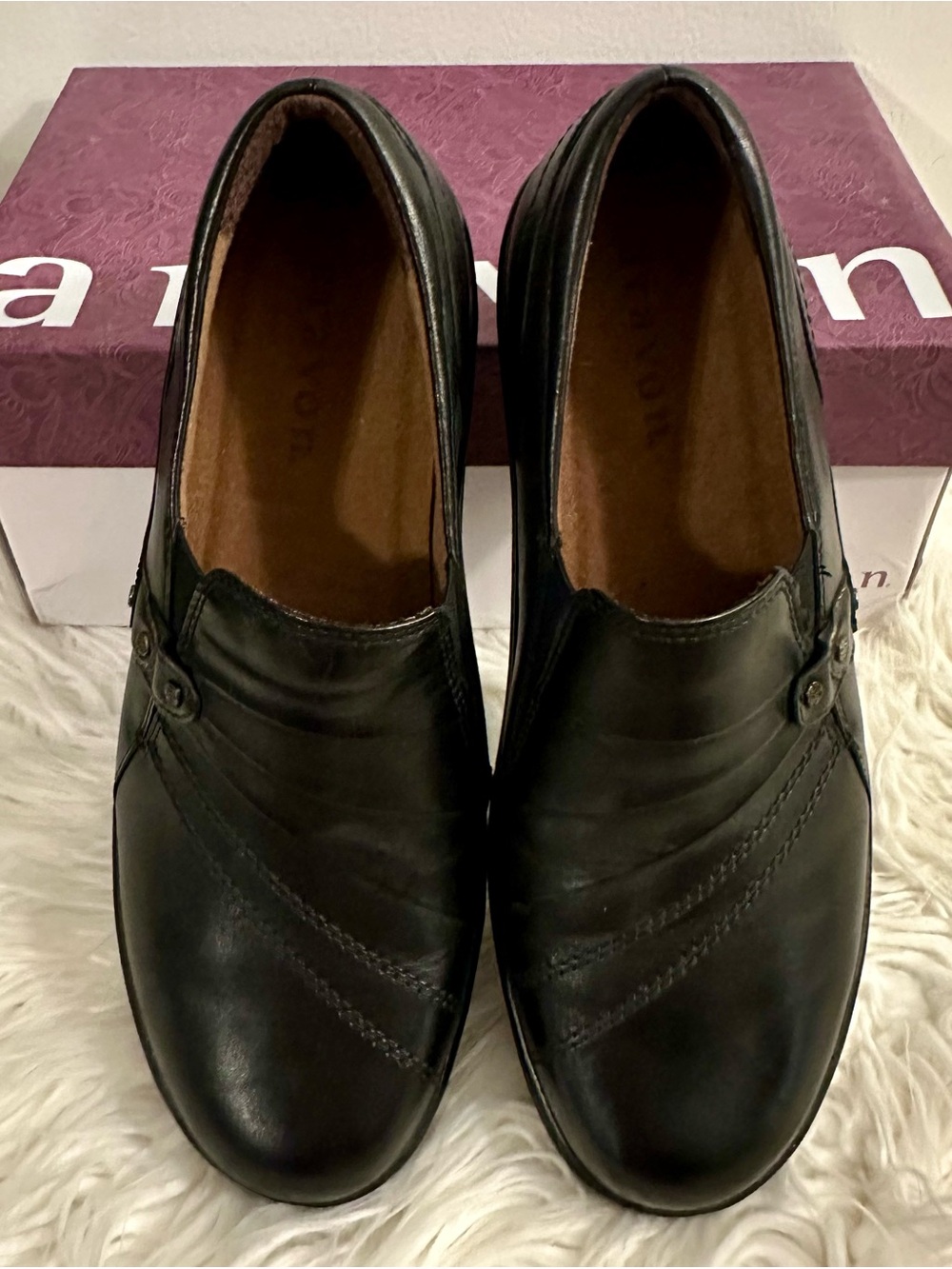 ARAVON Danielle-AR Women’s Black Leather Comfort Shoes Size 10B NEW IN BOX